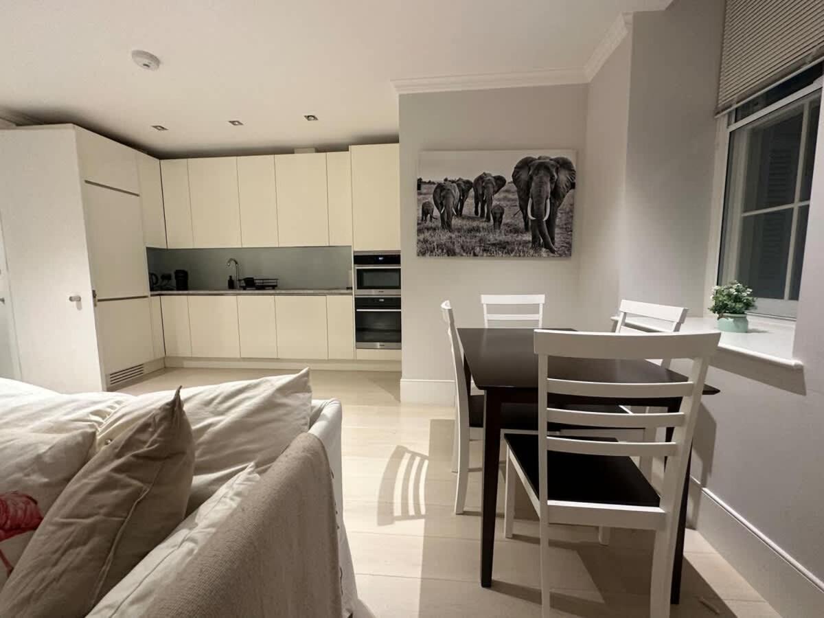 Sg, Chic Covent Garden Apartment Londyn Zewnętrze zdjęcie